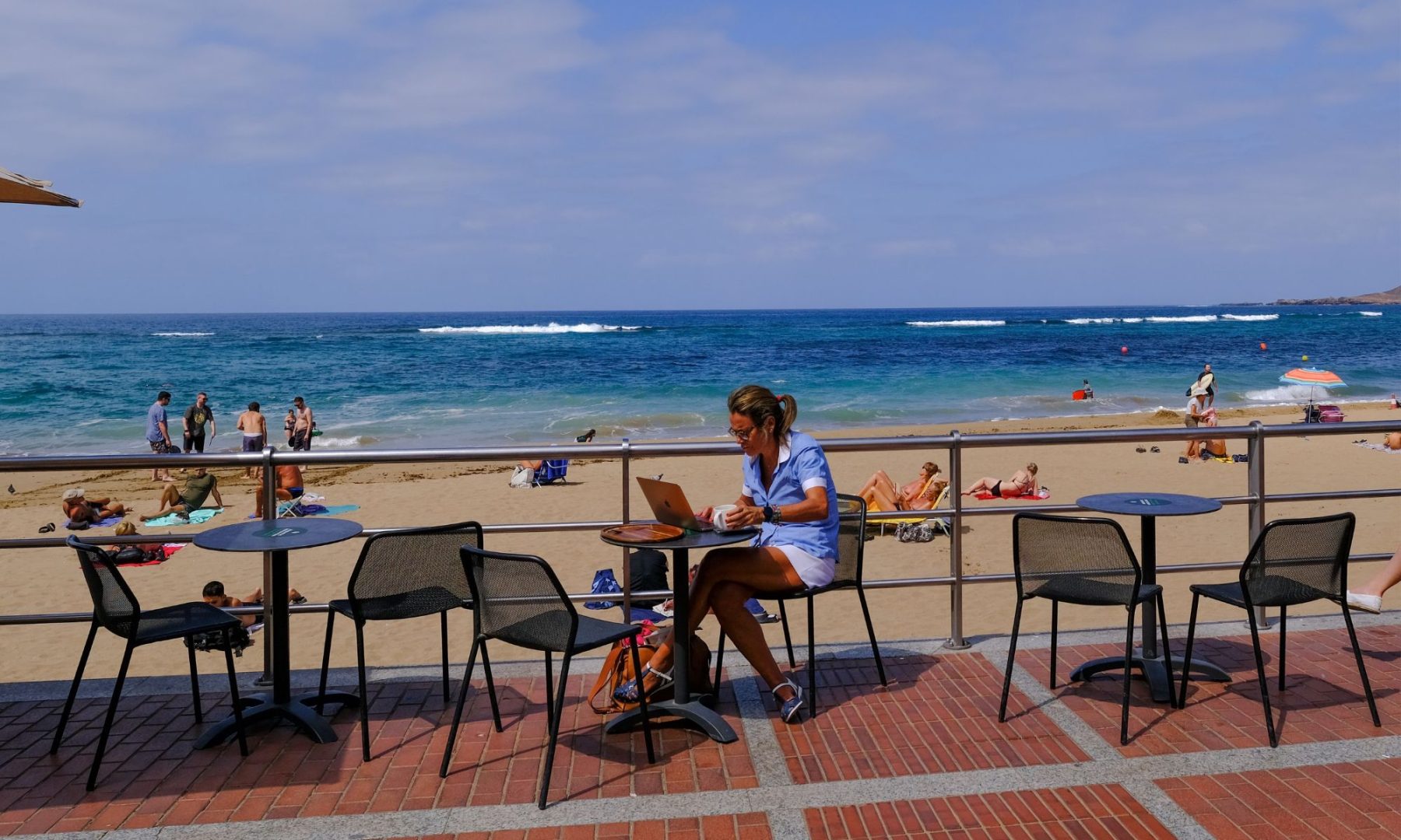 découvrez les meilleures destinations pour les nomades, des lieux enchanteurs qui allient travail à distance et exploration. préparez vos valises pour vivre des aventures uniques tout en maintenant votre style de vie nomade.